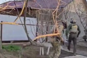 В Астрахани силовики задержали фальшивого сотрудника ФСБ, обокравшего фермера