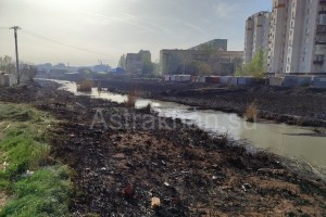 Астраханцы сигнализируют о последствиях крупного пожара и просят принять меры