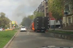 В Астрахани сгорел грузовик