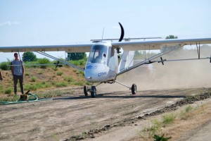 В Астраханской области к борьбе с саранчой подключили авиацию