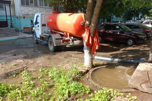 Сотни астраханцев остались без воды из-за коммунальной аварии