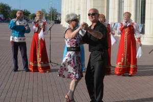 В Астрахани продолжаются «Русские вечерки»
