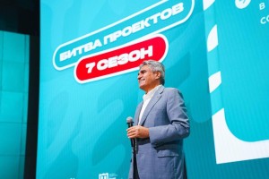 Партия «Новые люди» в Астрахани помогла студентам запустить производство сувениров из камыша