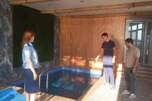 В Астраханской области в бассейне утонул малыш