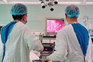 Астраханские хирурги провели уникальную операцию пациентке, которая 20 лет пренебрегала медобследованием