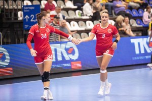 «Астраханочка» начала с разгромной победы