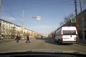 Астраханцы пожаловались на проблему с общественным транспортом на улице 11‑й Красной Армии