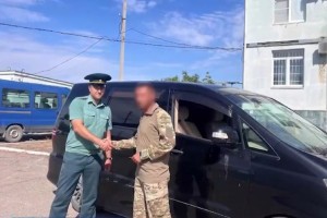 Астраханской таможней на нужды СВО передано пять минивэнов
