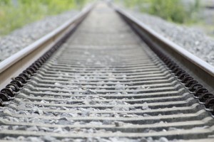 В Санкт-Петербурге астраханца на электросамокате сбил поезд