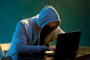 Астраханская пенсионерка отдала мошенникам более двух миллионов рублей при интересных обстоятельствах