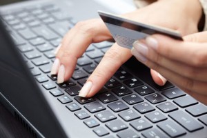 Опрос ВТБ: 87% россиян хотели бы привязать к банковской карте свои льготы