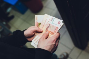В Госдуме предложили платить стипендию отцам-студентам