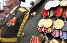 Сотрудники следственного управления по Астраханской области поздравили ветеранов Великой Отечественной войны и тружеников тыла