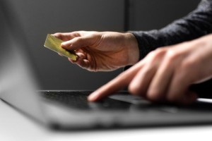 Цифровой рубль становится реальным: астраханский эксперт развеивает мифы