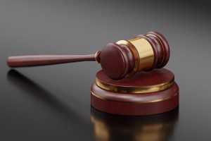 Суд в ХМАО оштрафовал мужчину, помогавшего скрыть труп в холодильнике